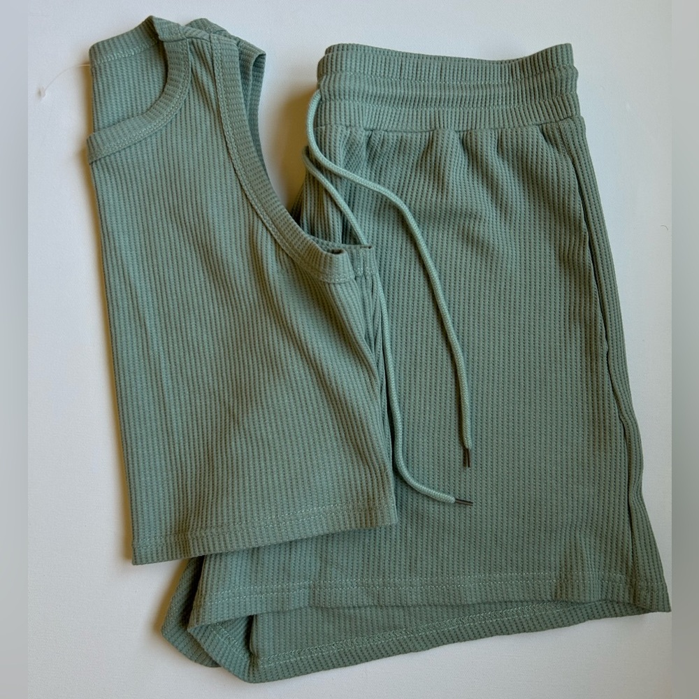 𝐍𝐖𝐎𝐓 Pastel ribbed 2pc short set